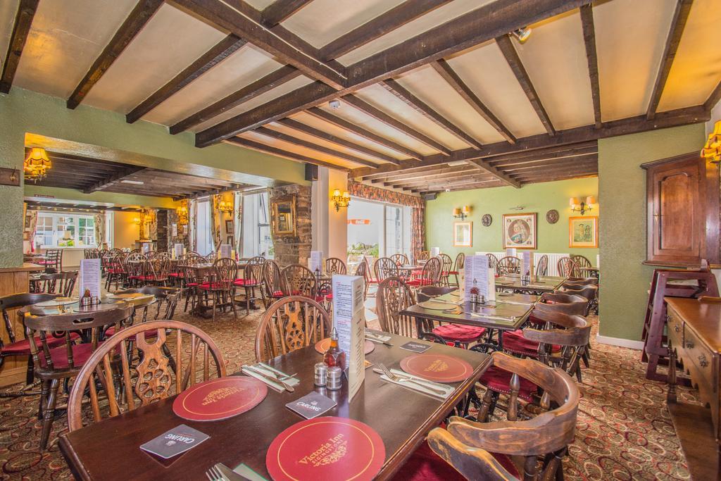 Victoria Inn Cowbridge Ngoại thất bức ảnh