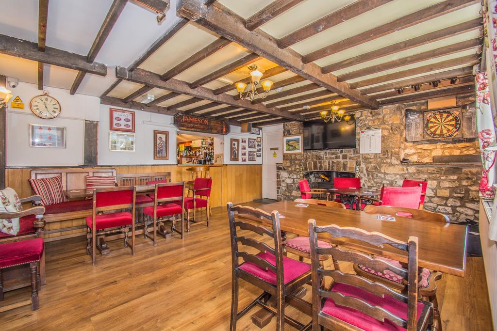 Victoria Inn Cowbridge Ngoại thất bức ảnh